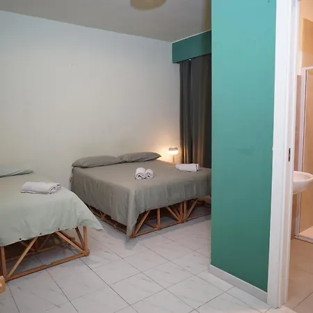 Guest house Casa Base *
