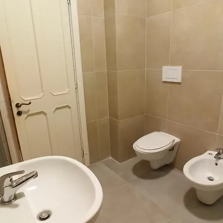 Casa Base Vendégház Bari
